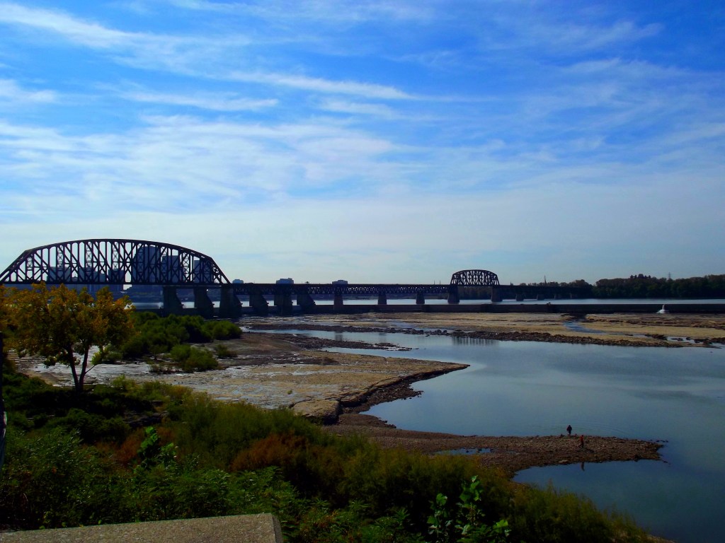 Falls of the Ohio State Park