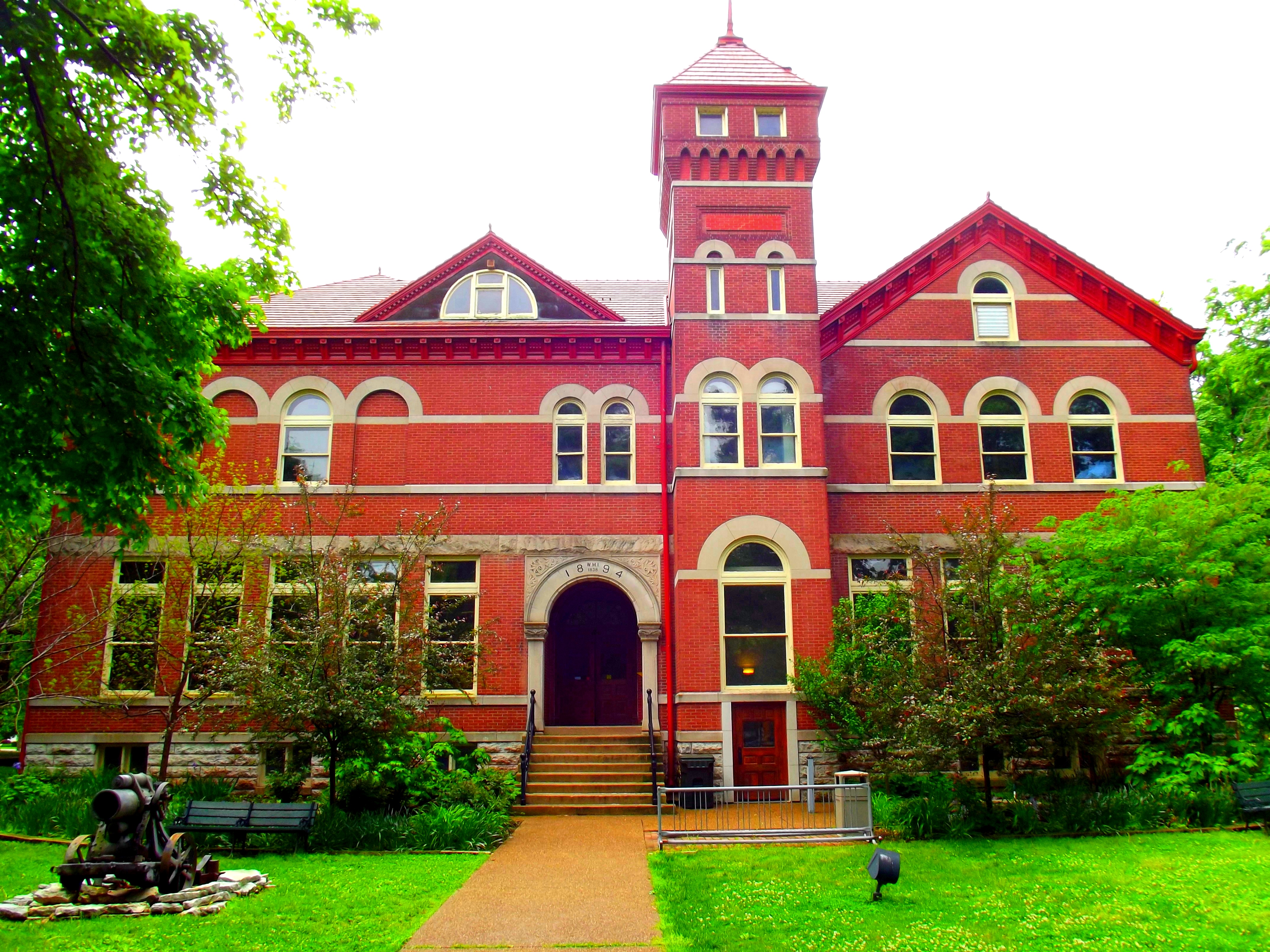 Newfoundpool Working Mens Club & Institute